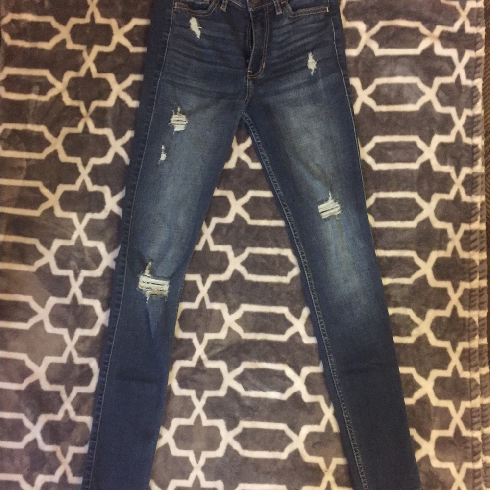 Hollister and American Eagle jeans - Picture 4 of 5